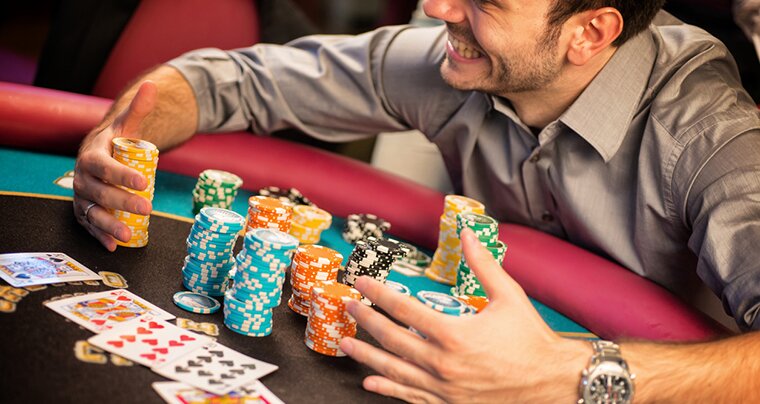 Let us help you choose whether to play cash games or tournaments at the poker table