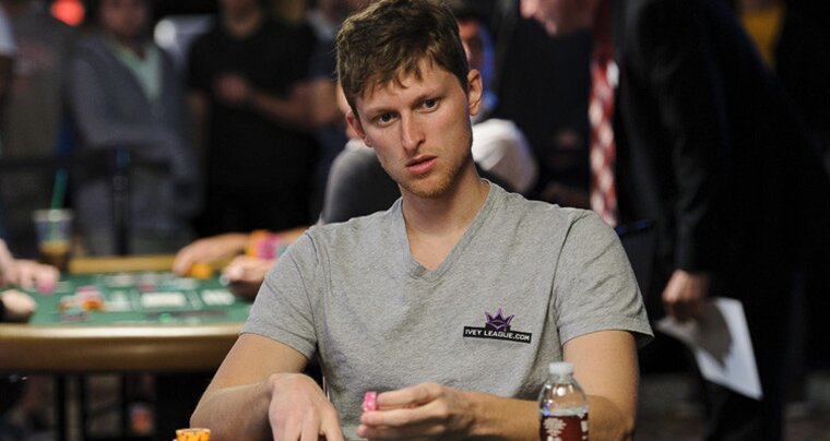 Aaron Jones left poker and won $5 million on DFS betting
