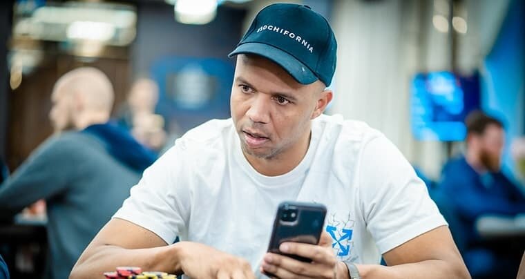 Ivey Sweep Antonius in the WPT Heads-Up Championship
